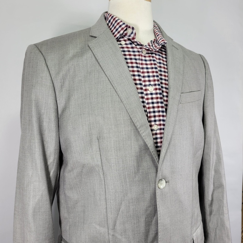 Perry Ellis Men's Sport Coat Blazer Two Button Gray Herringbone Poly Blend 44R - Picture 8 of 15